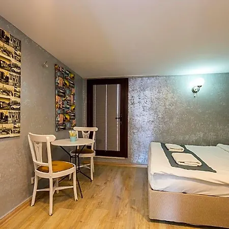Szálloda Taksim Alya 3*